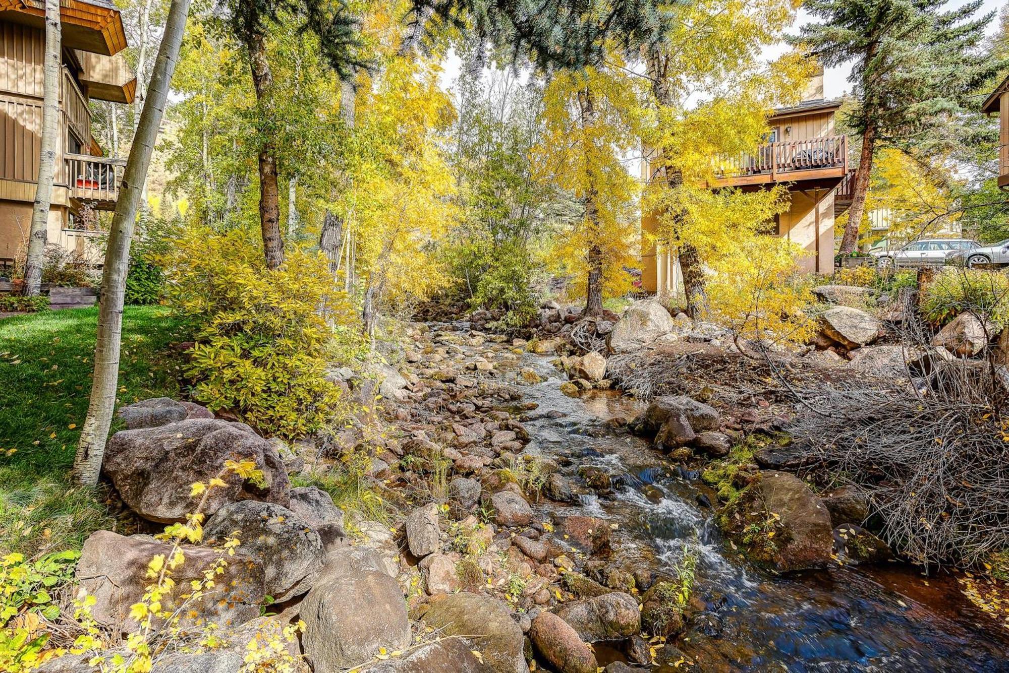 Peaceful Creek View From The Deck! Walk To Shuttle Villa Vail Luaran gambar
